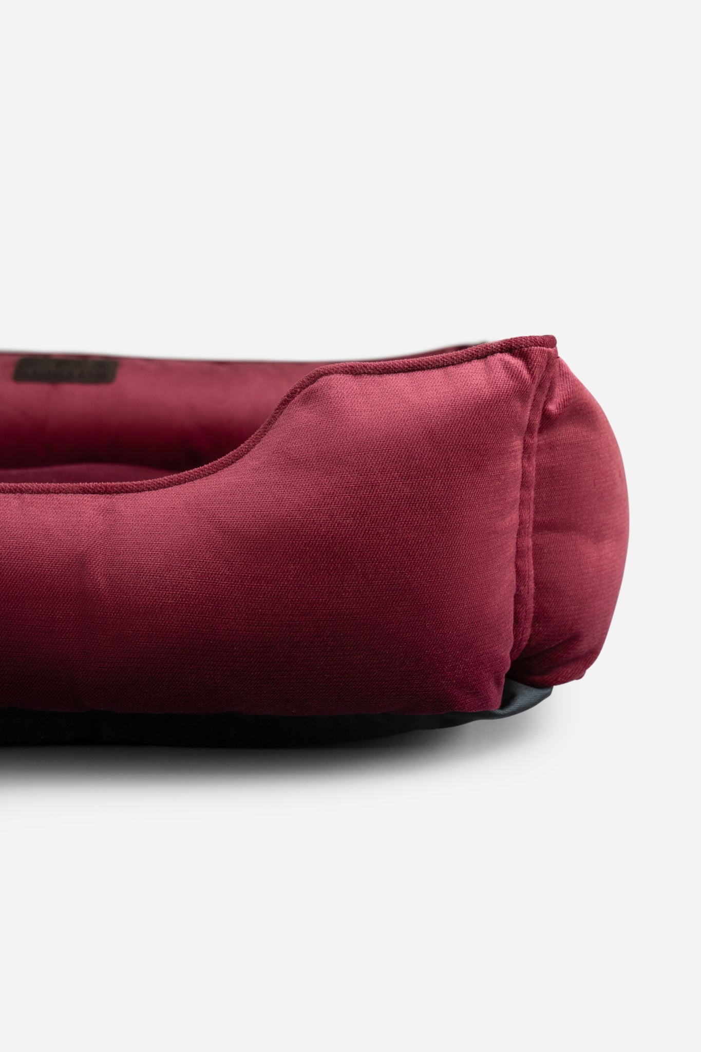 Vibrant Velvet Wine Sleeper for Your Pet’s Daily Comfort Use main product image for dogs and cats