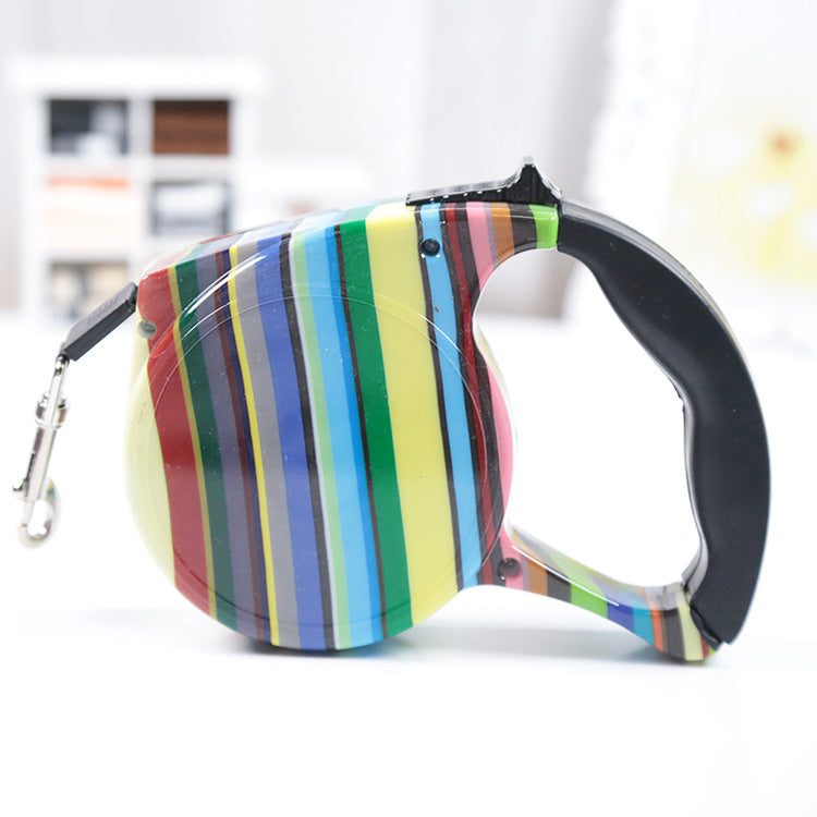 Automatic Pet Leash - close up view | Dog Leashes at Purrfect Pet Kingdom for Dogs and Cats