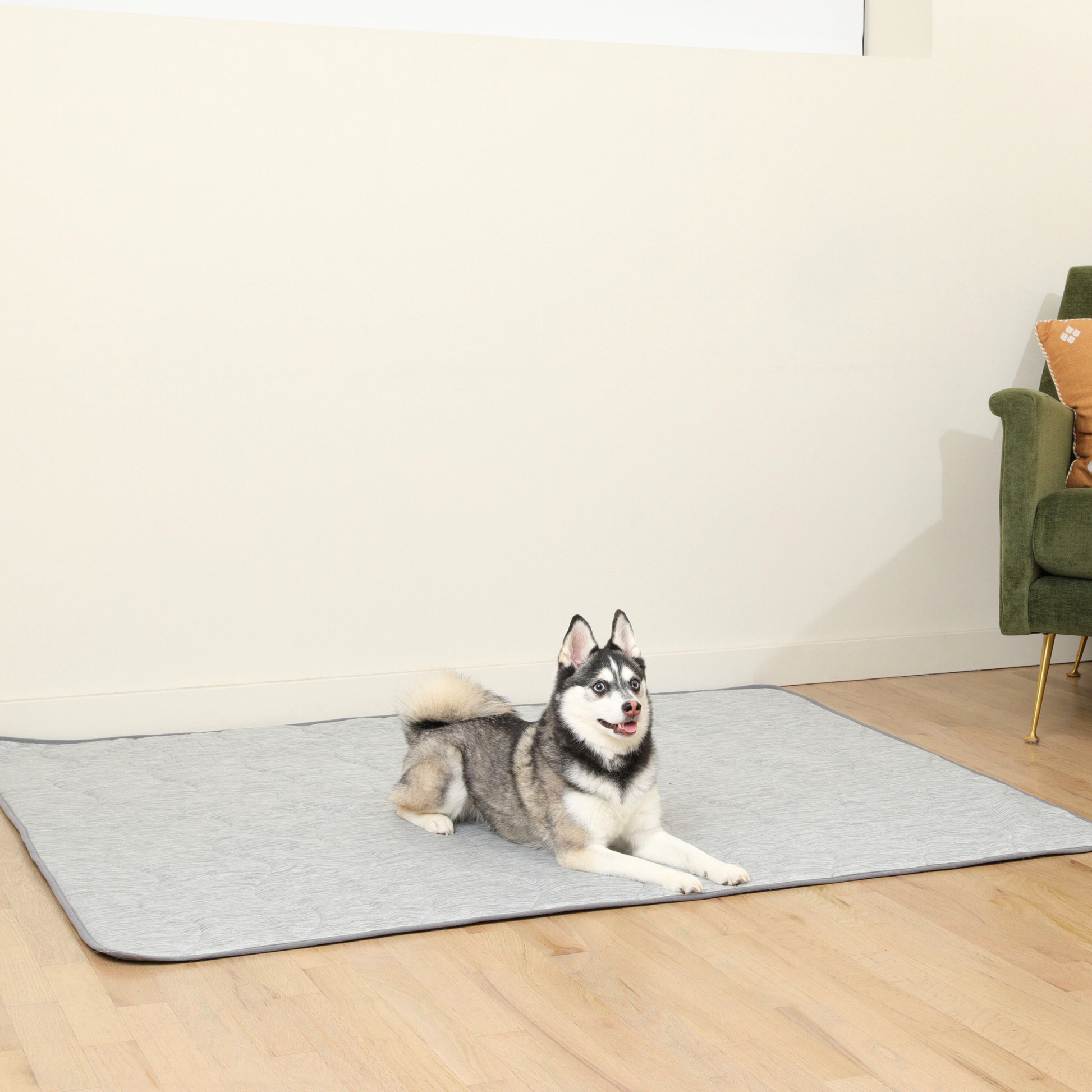 Pupchill Cooling Waterproof Blanket Arctic Grey Washable - detail view