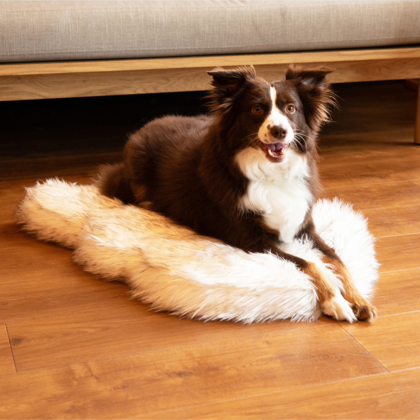 Puprug By Faux Fur Orthopedic Dog Bed Curve White - gallery image 12