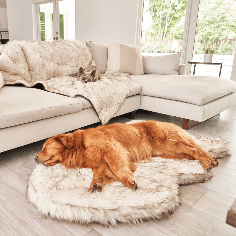Puprug By Faux Fur Orthopedic Dog Bed Curve White - gallery image 13