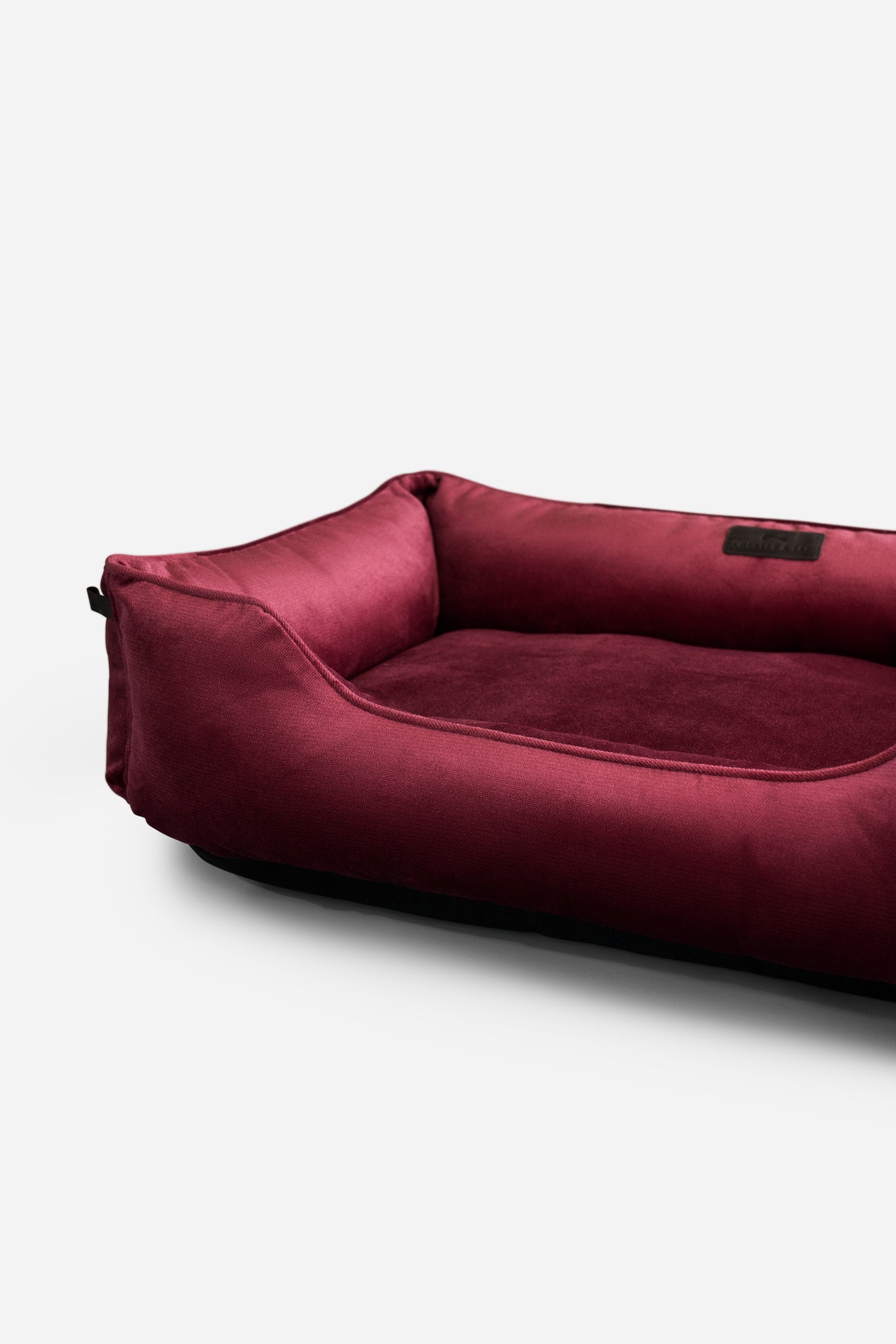 Vibrant Velvet Wine Sleeper for Your Pet’s Daily Comfort Use main product image for dogs and cats