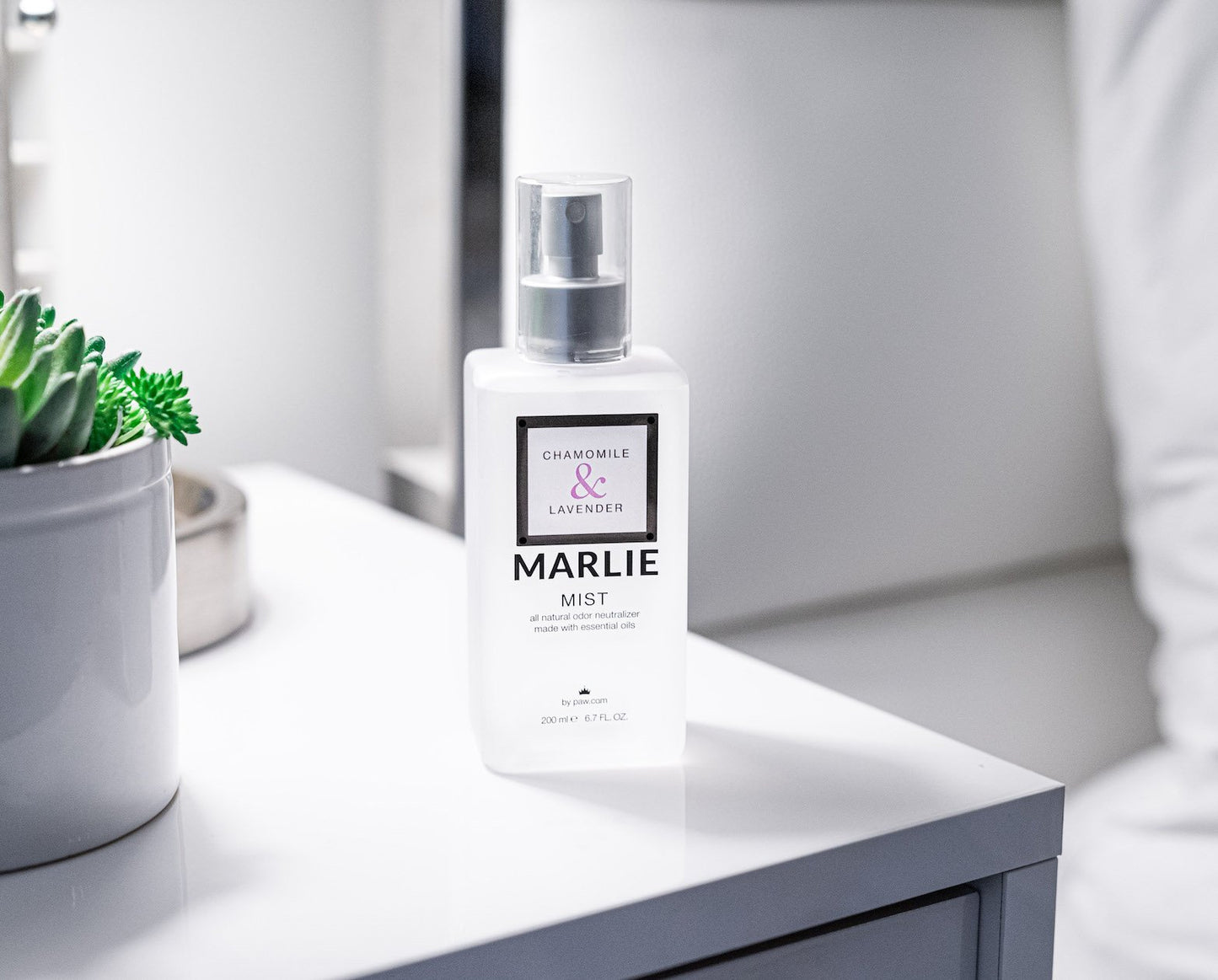 Marlie Mist Pet Odor Eliminator Spray with Essential Oils - gallery image 13