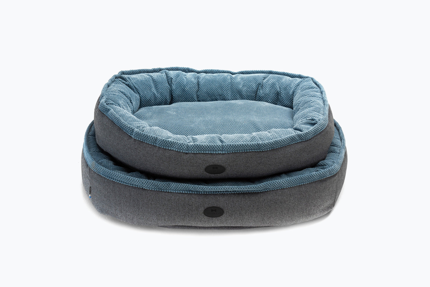 Cuddly Bagel Sleeper for Cozy Dreams and Gentle Comfort main product image for dogs and cats