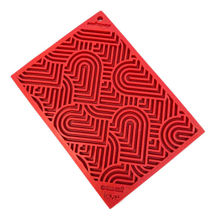 Love Emat Enrichment Lick Mat For Dogs And Cats Heart Design - gallery image 9