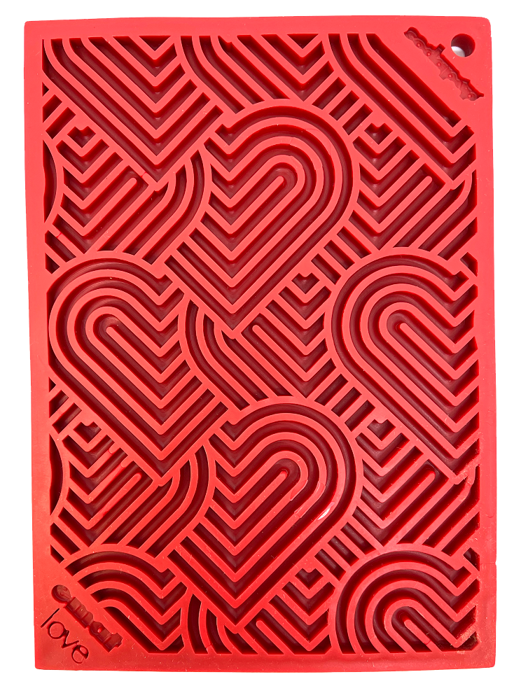 Love Emat Enrichment Lick Mat For Dogs And Cats Heart Design - detail view