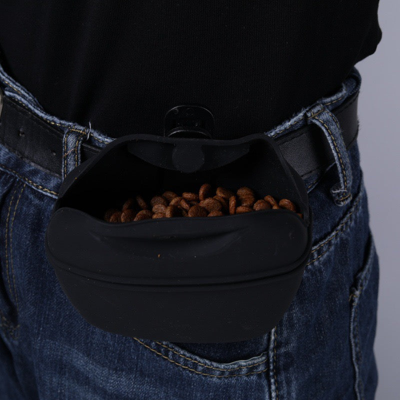 Portable Pet Training Treat Pouch - gallery image 7
