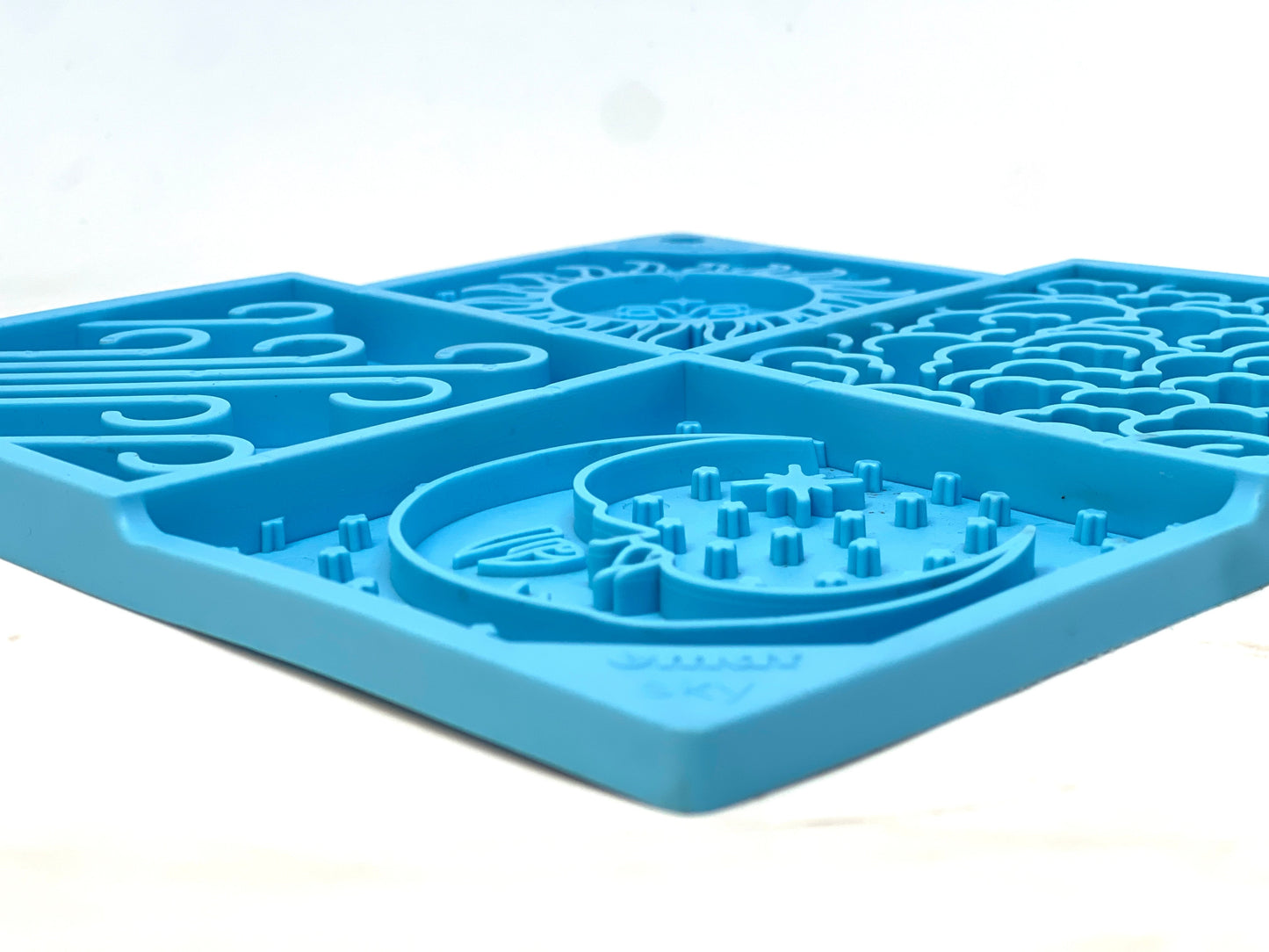 Sky Emat Enrichment Lick Mat For Dogs And Cats Celestial Pet - gallery image 10