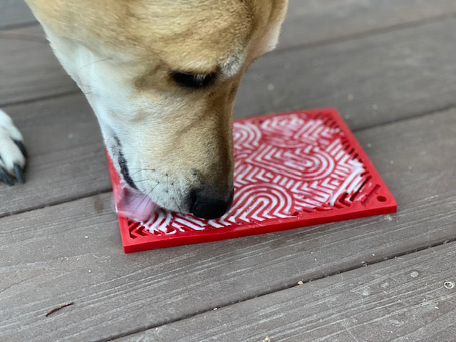 Love Emat Enrichment Lick Mat For Dogs And Cats Heart Design - gallery image 7