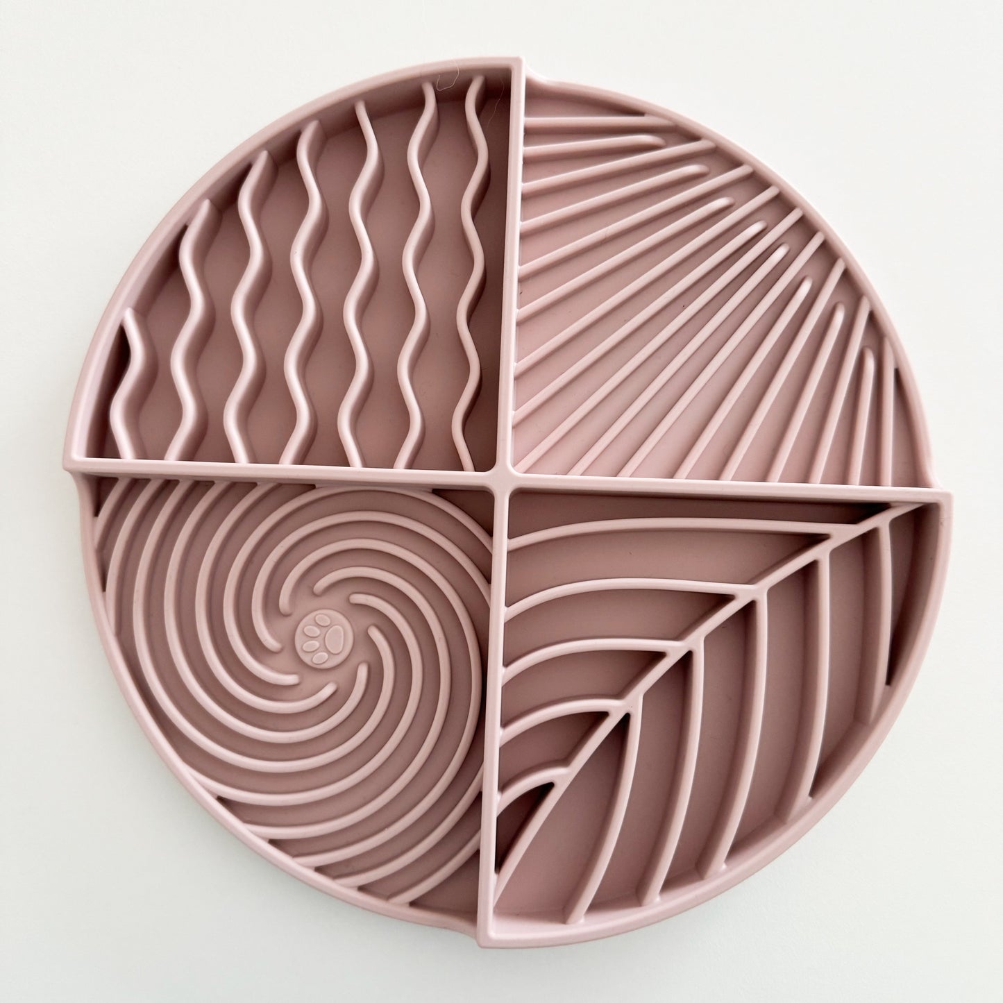 Lick Mat Circle - detail view