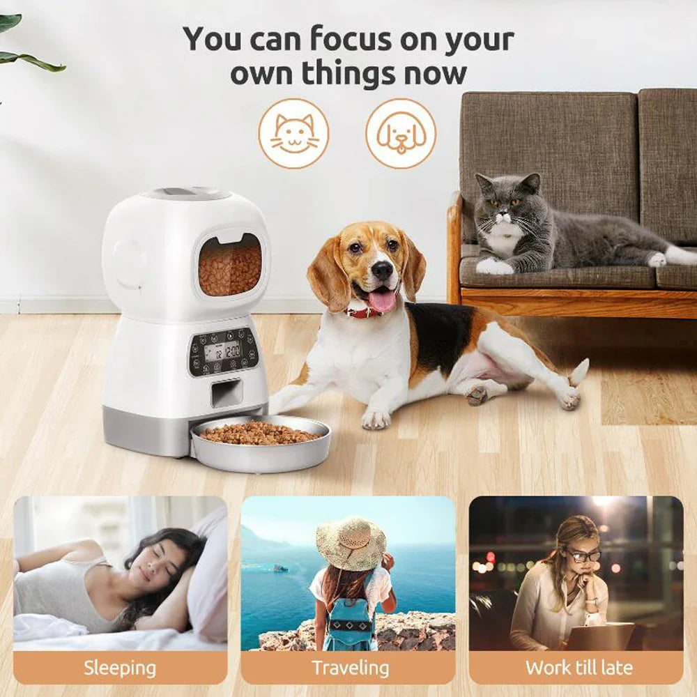 Cat Water Fountain with Fresh Flow for Clean Routines main product image for dogs and cats
