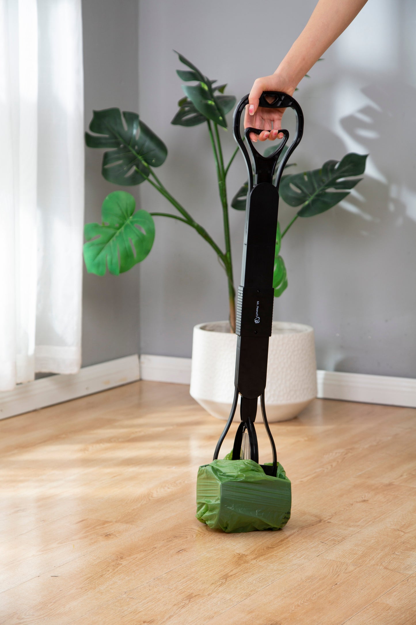 Mr. Peanut's 32" Tall Profile Pooper Scooper - gallery image 18
