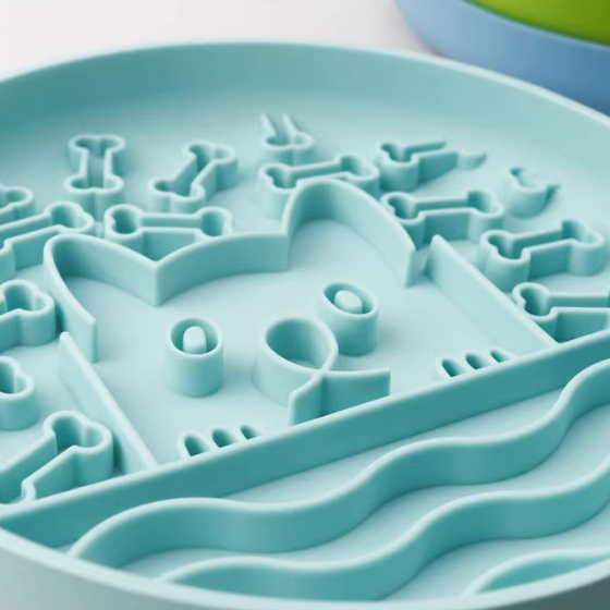 Silicone Slow Feeder Lick Mat - detail view