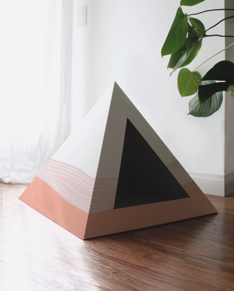 'Wavey' Cardboard Cat Pyramid - gallery image 5