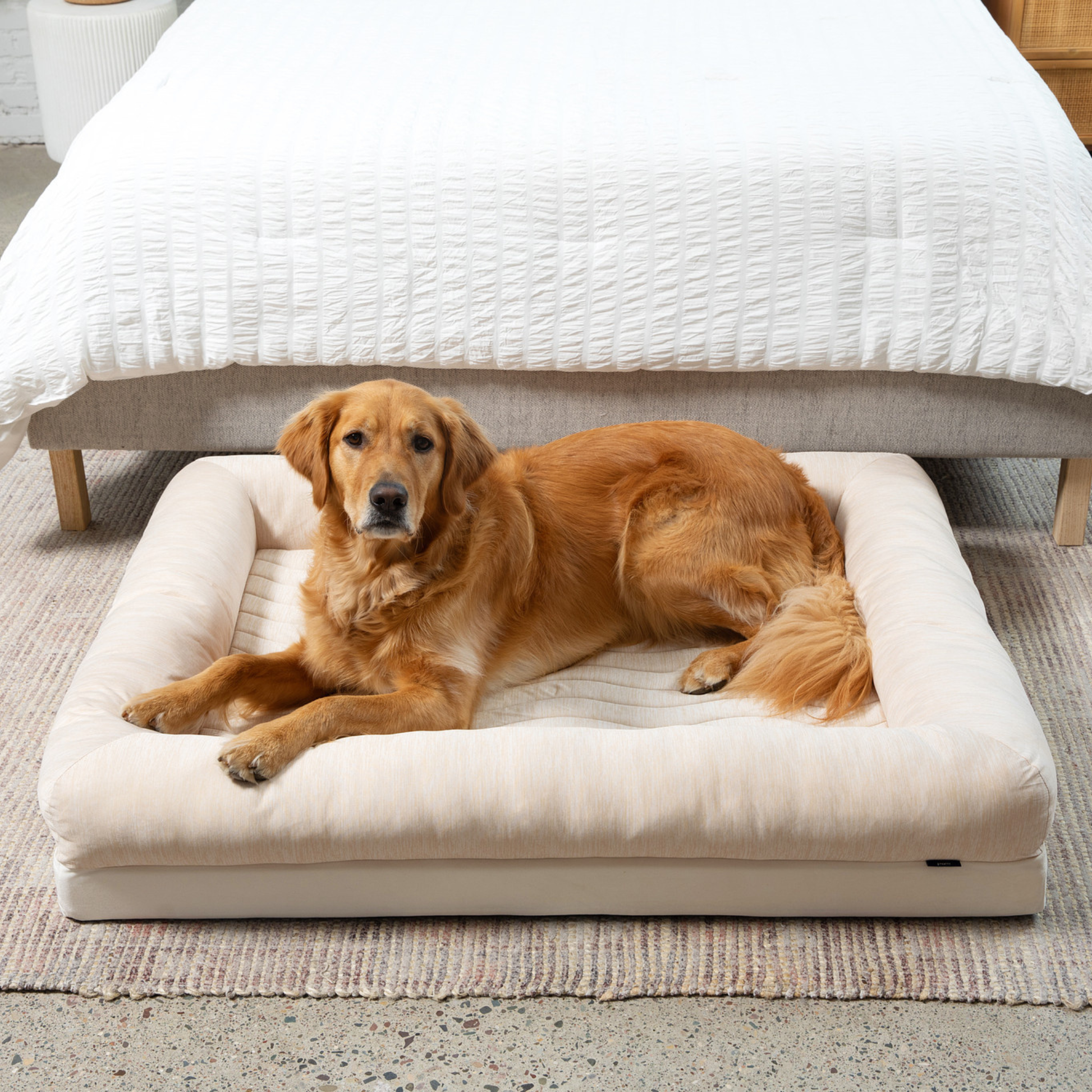 Pupchill Cooling 4 Bolster Dog Bed Arctic Sand Washable Pet - detail view